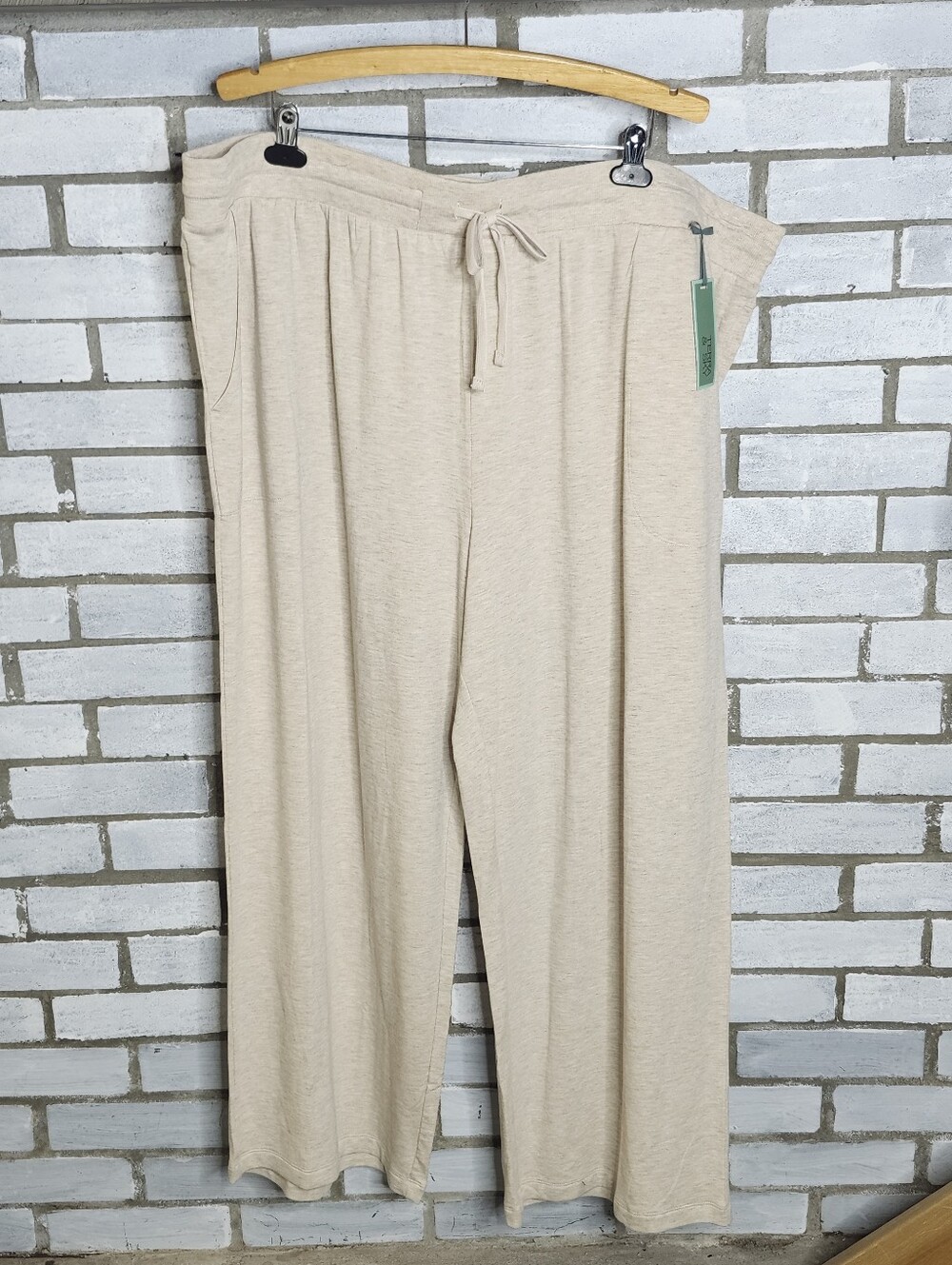 • NWT Terra & Sky Women's Pull-On Knit Drawstring Pant Plus Size 4X Oatmeal